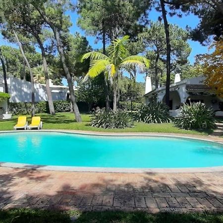 Villa Pinhal- Beautiful Villa Located In Quiet Area Quarteira Exterior photo